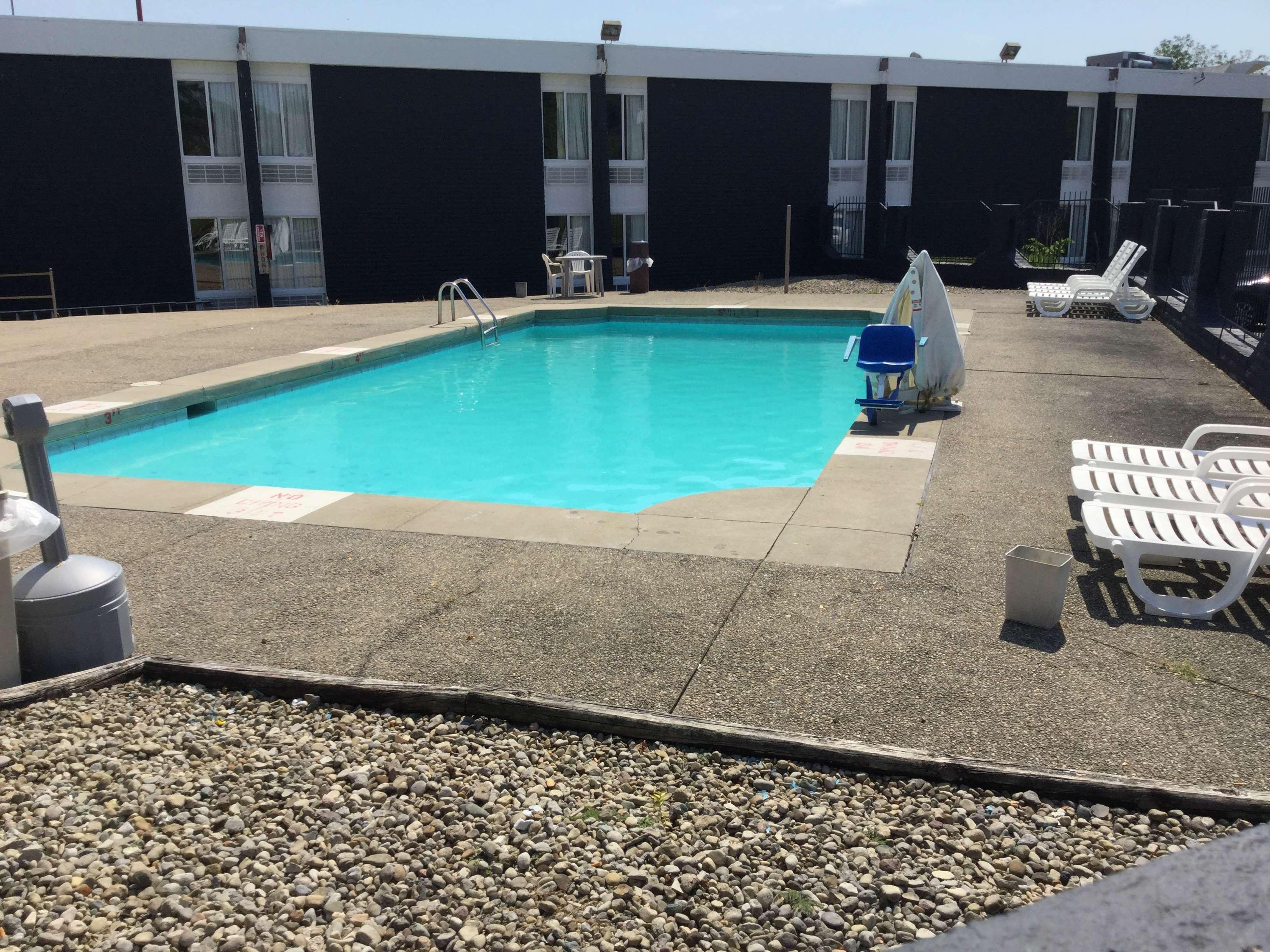 Days Inn & Suites By Wyndham Cincinnati North Springdale Luaran gambar