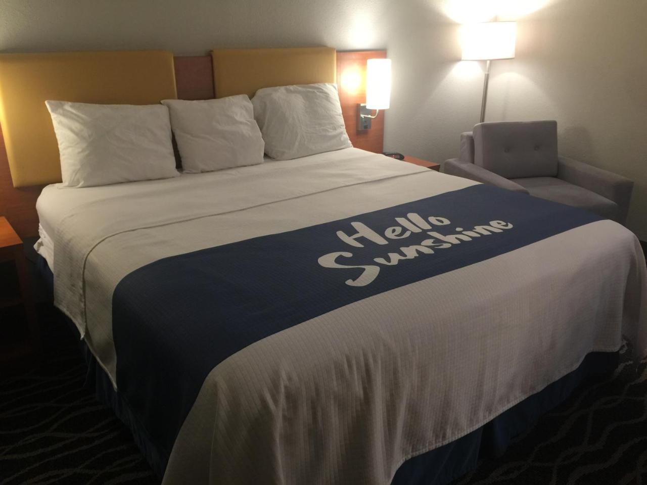 Days Inn & Suites By Wyndham Cincinnati North Springdale Luaran gambar