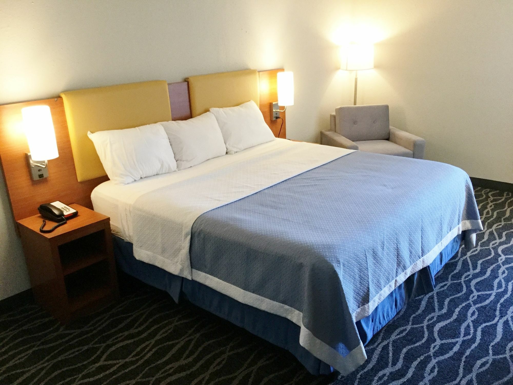 Days Inn & Suites By Wyndham Cincinnati North Springdale Luaran gambar