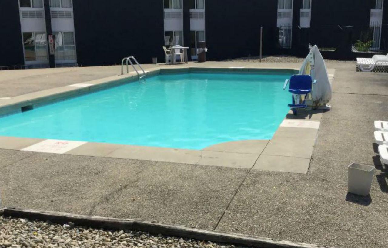 Days Inn & Suites By Wyndham Cincinnati North Springdale Luaran gambar
